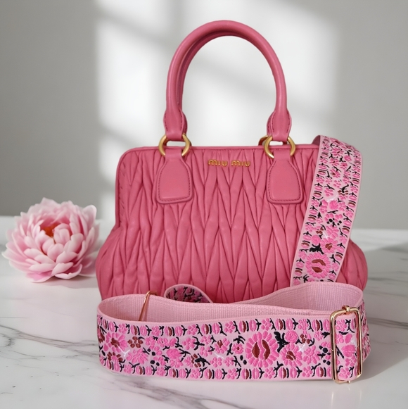 Miu Miu 💕 Pink Matelasse Nappa Leather Top Handle Satchel Bag Pristine ✨ - Picture 5 of 17